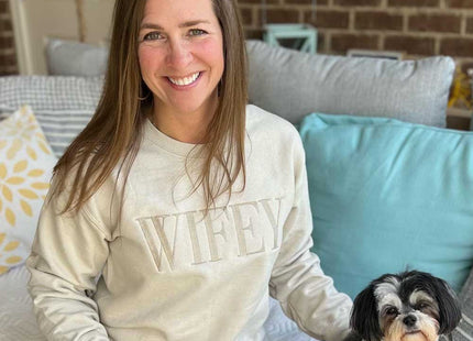 Embroidered “Wifey” Sweatshirt – Cozy Crewneck Perfect Gift for Her